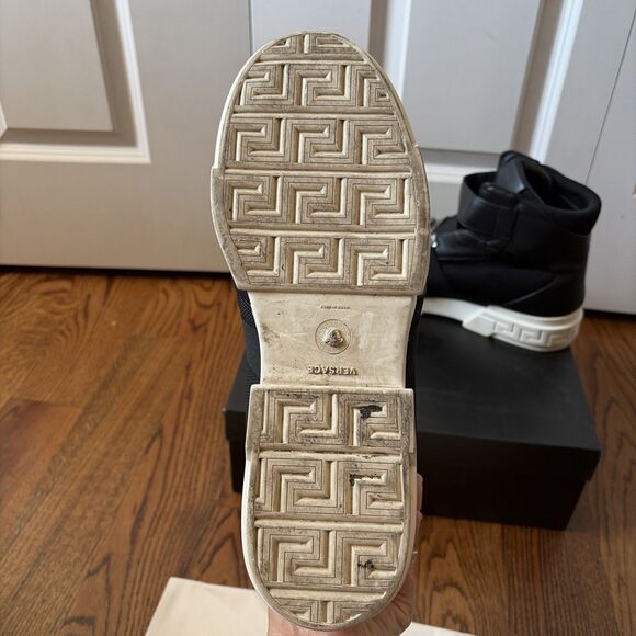 Versace Black Medusa Plaque High Top Sneakers Men's Size 11.5/45 EU - Picture 6 of 8